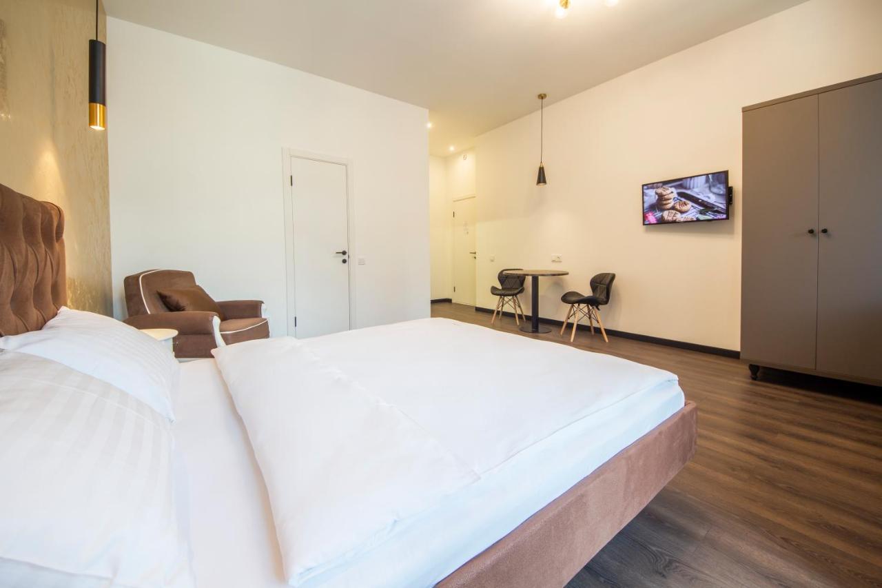 Apartment Palats Sportu Area Kiew