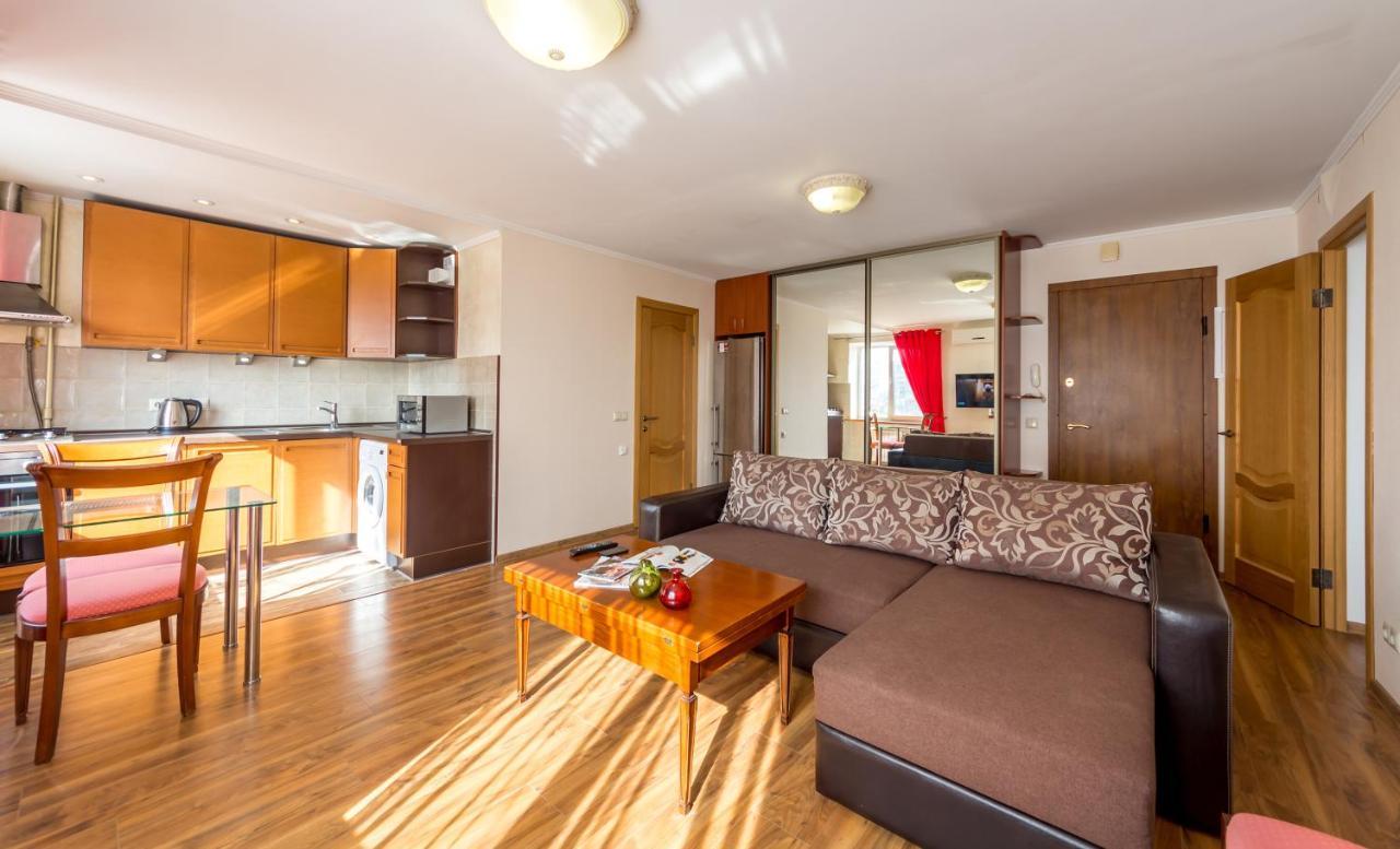 Apartment Palats Sportu Area Kiew