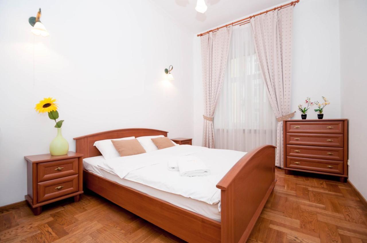 Palats Sportu Area Apartment *