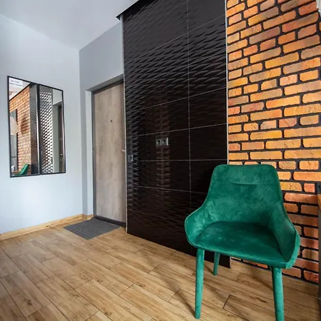 Central Apartments Palats Sportu Area Kyiv Room photo