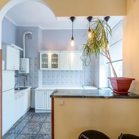 Central Apartments Palats Sportu Area Kyiv Room photo