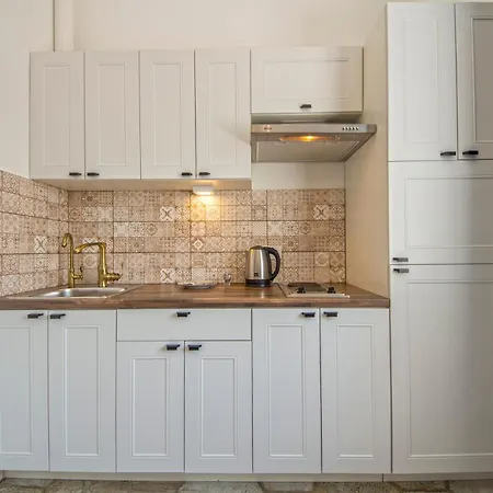 Central Apartments Palats Sportu Area Kyiv Room photo