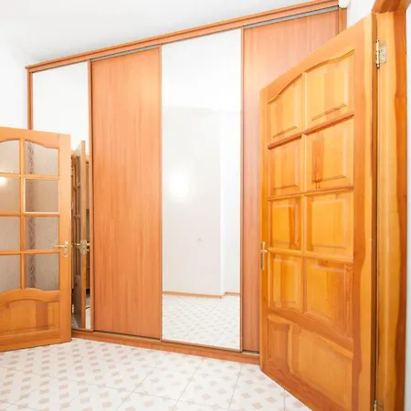 Central Apartments Palats Sportu Area Kyiv Room photo