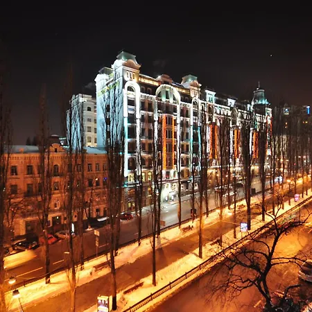 Central Apartments Palats Sportu Area Kyiv Room photo