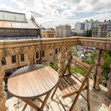 Central Apartments Palats Sportu Area Kyiv Exterior photo