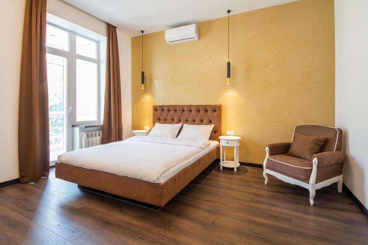 Palats Sportu Area Апартаменты